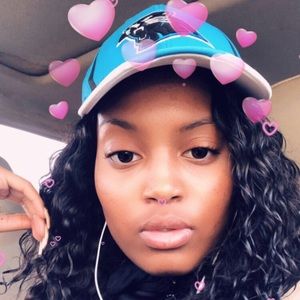 Meet your Posher, Kiki